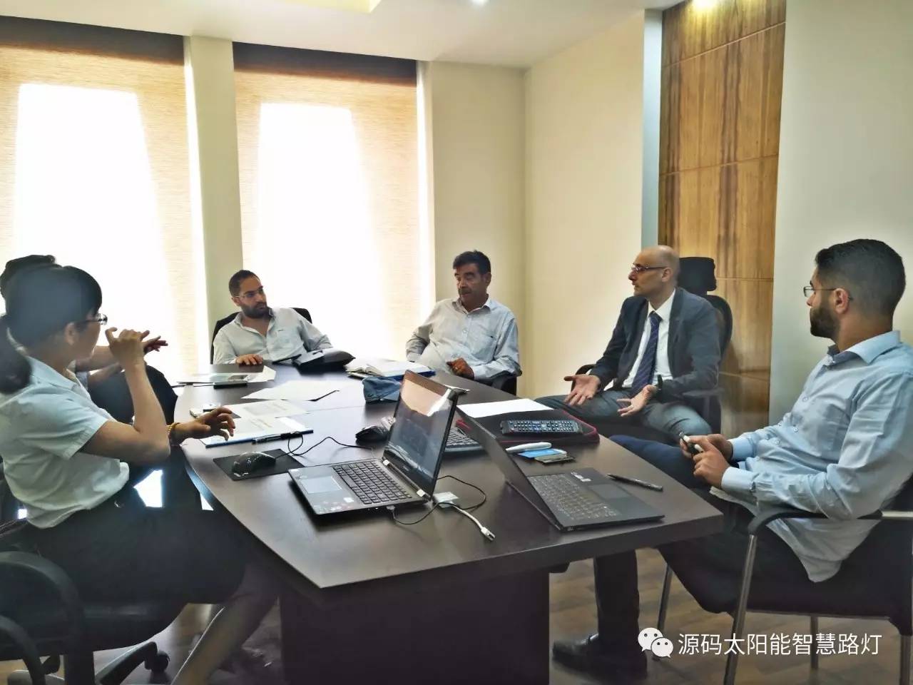 太陽能路燈，太陽能平板燈，光伏產業，綠色節能，太陽能路燈廠家