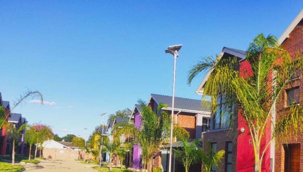 清洗太陽能路燈你知道嗎？