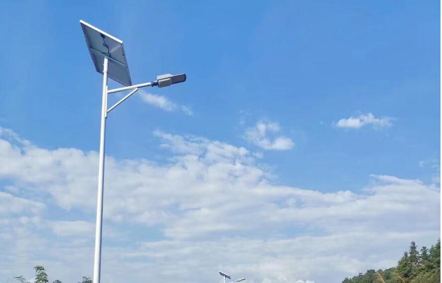 仿古太陽能庭院燈特點(diǎn)