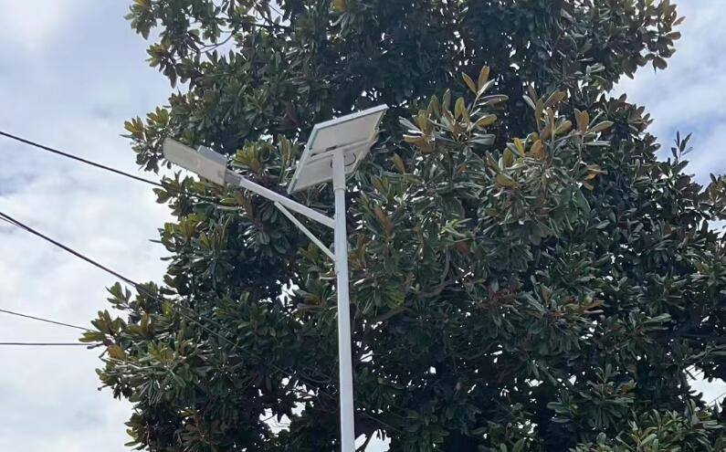 風(fēng)光互補(bǔ)太陽(yáng)能路燈工作原理